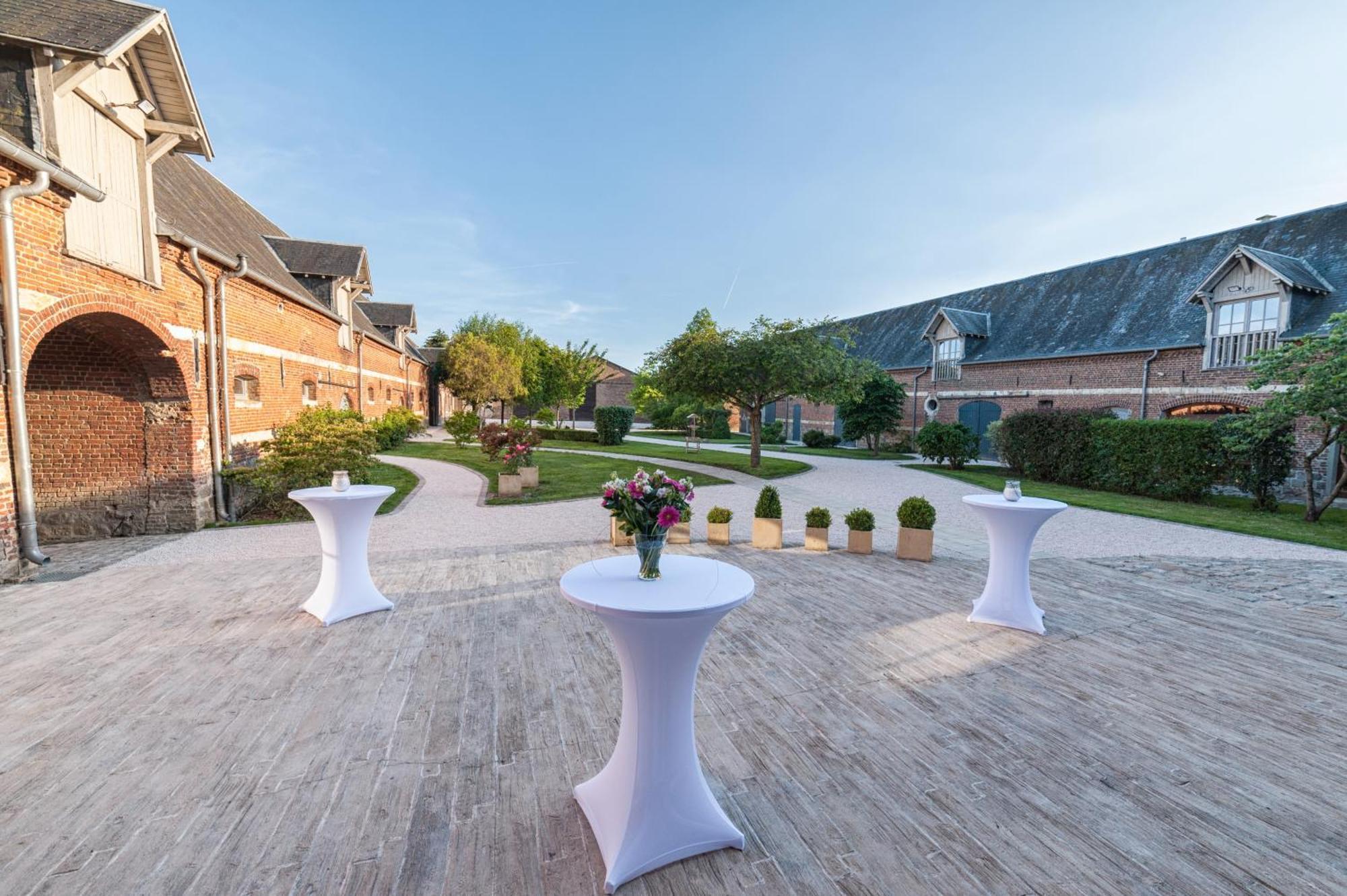 Domaine Des Lumieres Hotel Aisonville-et-Bernoville Exterior foto